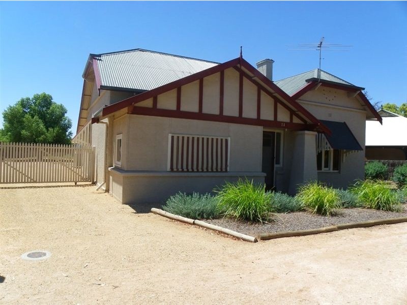11 Third Street, Loxton SA 5333