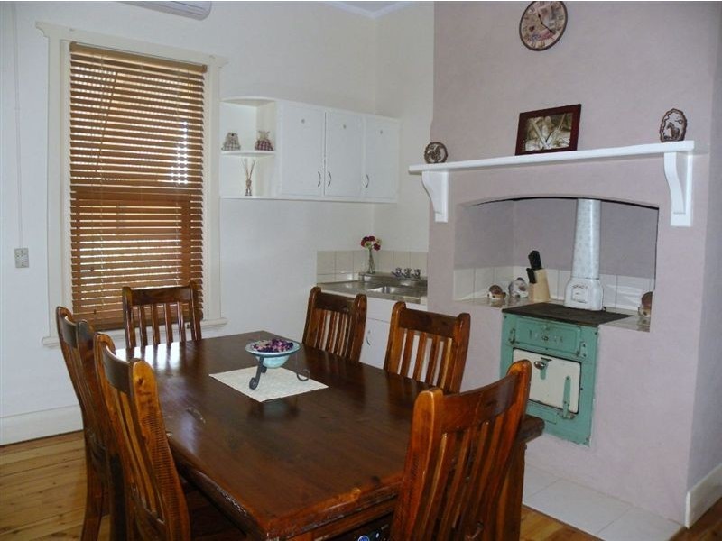 11 Third Street, Loxton SA 5333