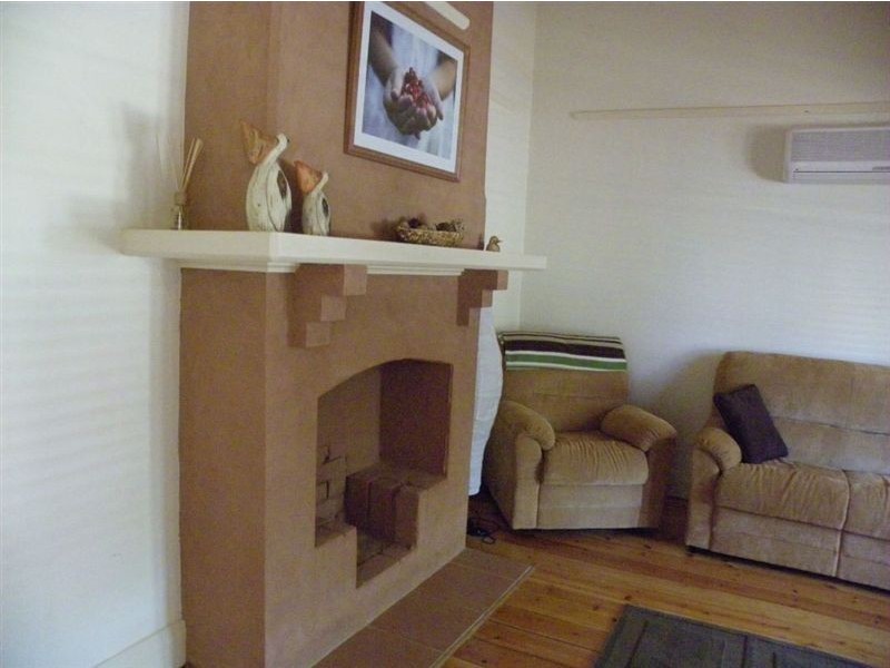 11 Third Street, Loxton SA 5333