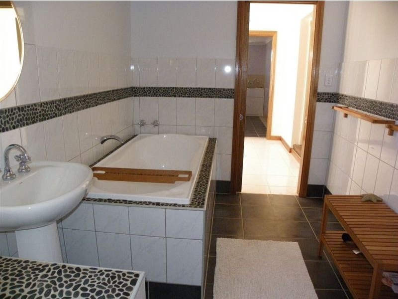 11 Third Street, Loxton SA 5333