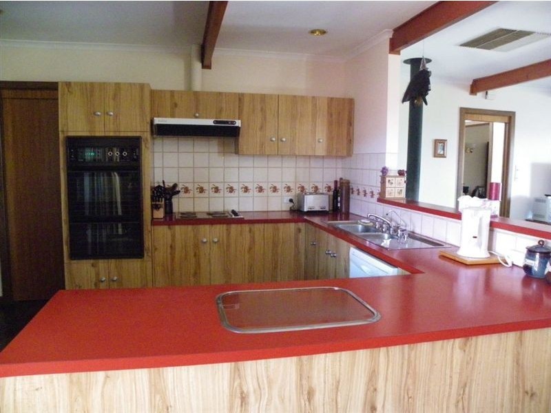 13 Thiele Avenue, Loxton SA 5333