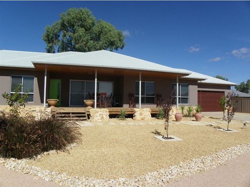 25 Ian Showell Drive, Renmark SA 5341