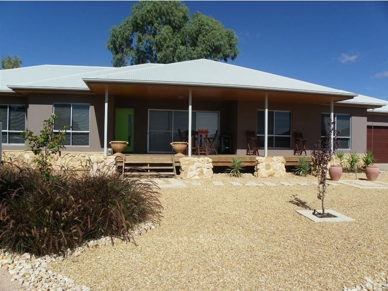 25 Ian Showell Drive, Renmark SA 5341