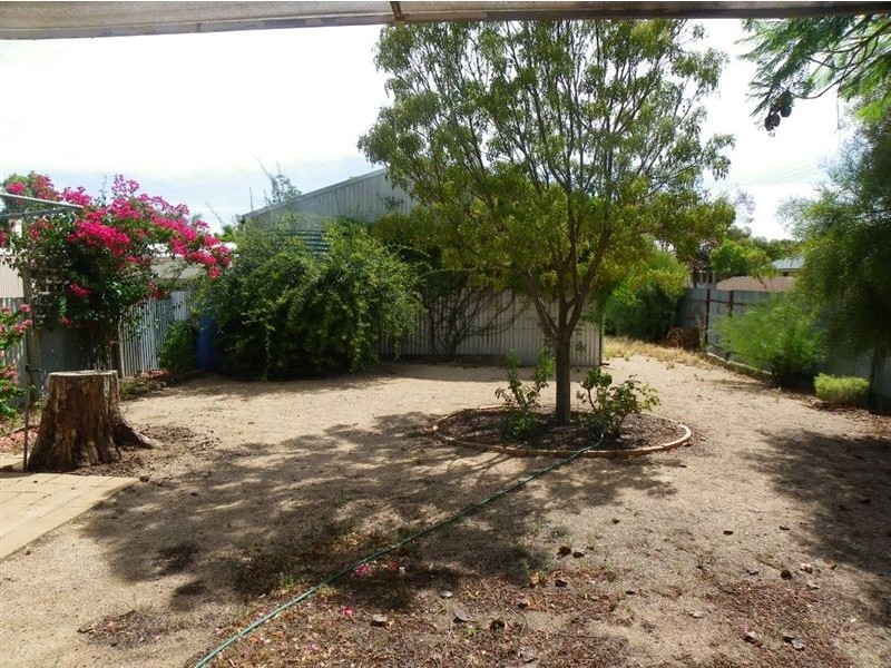 32 Eleventh Street, Renmark SA 5341