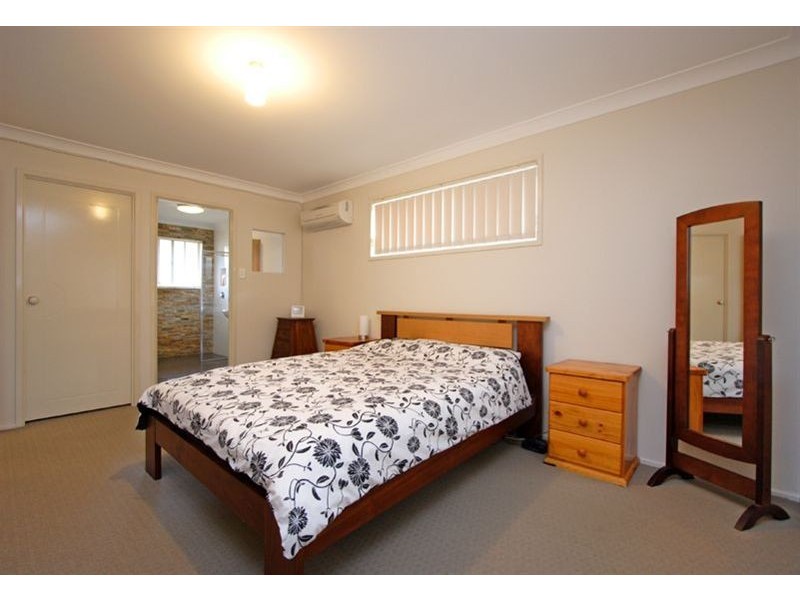 5 Flowers Street, Alexandra Hills QLD 4161