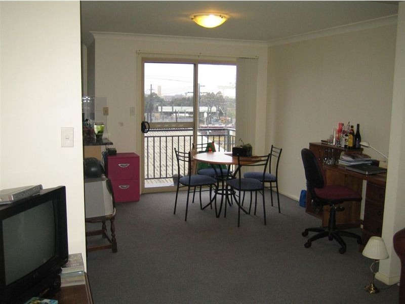 13/35 Bridge Street, Coniston NSW 2500