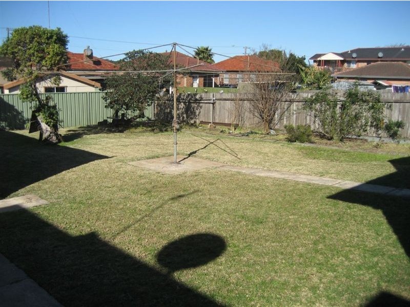 47 Stuart Road, Warrawong NSW 2502
