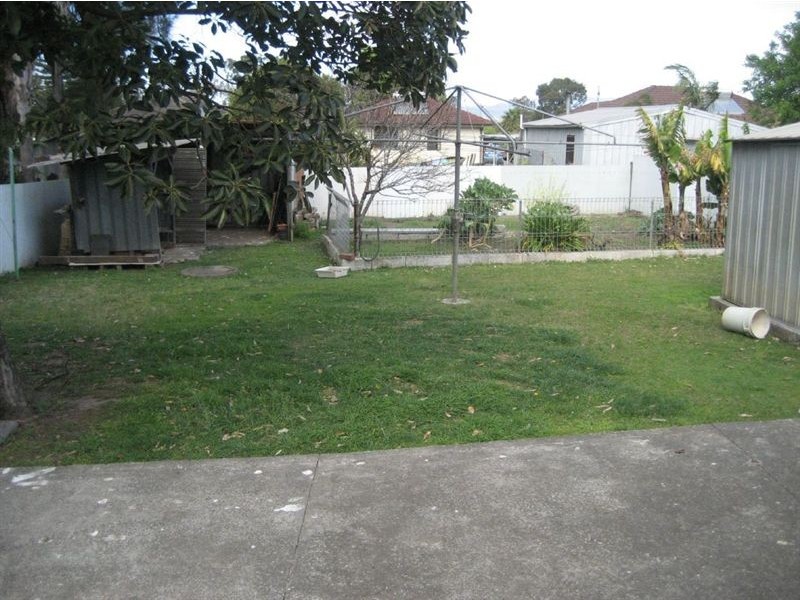 5 Cumberland Street, Berkeley NSW 2506