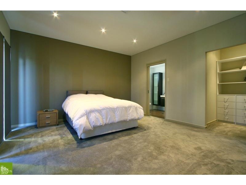 54 Aragan Circuit, Bulli NSW 2516