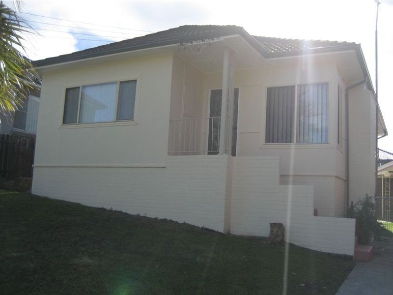13 McGowen Street, Port Kembla NSW 2505