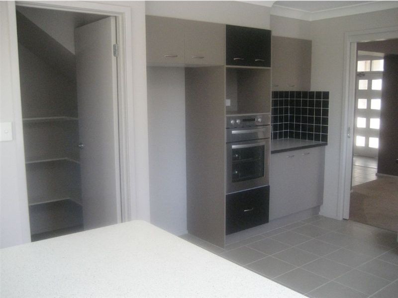 7 Wollingurry Street, Haywards Bay NSW 2530