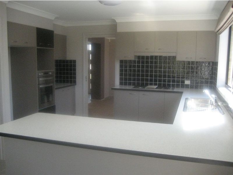 7 Wollingurry Street, Haywards Bay NSW 2530