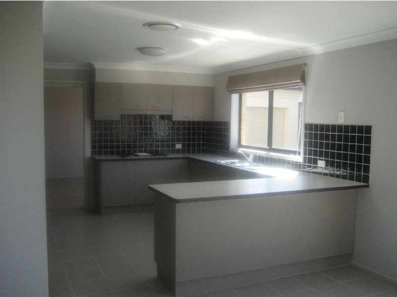 7 Wollingurry Street, Haywards Bay NSW 2530