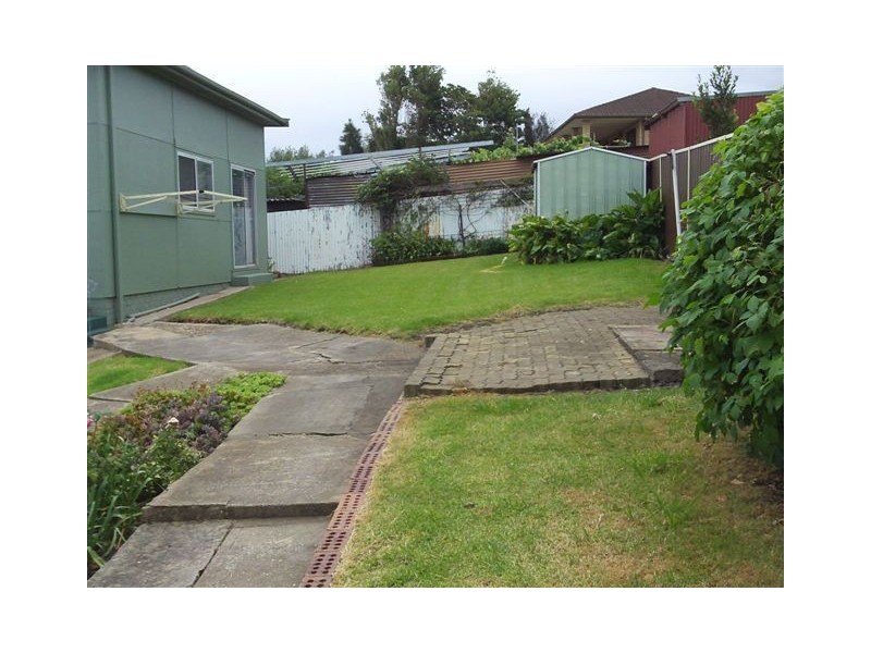 28 Holman Street, Port Kembla NSW 2505