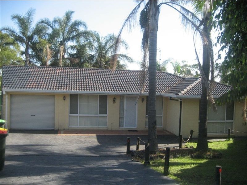 25 Macleay Place, Albion Park NSW 2527