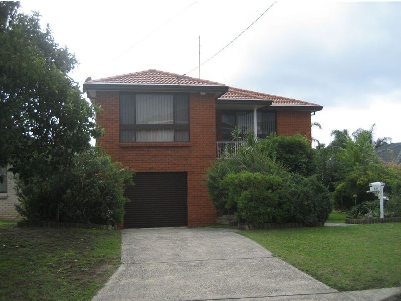 45 Phillip Crescent, Barrack Heights NSW 2528