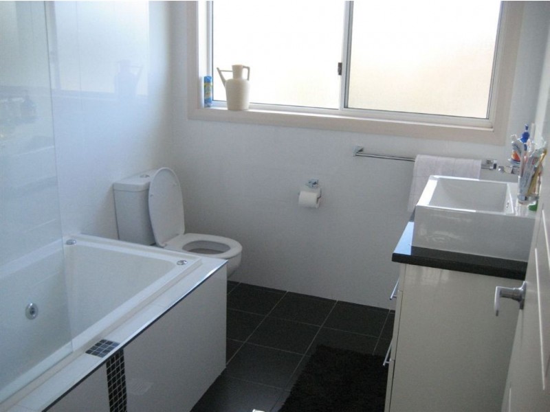 16a Cormorant Place, Berkeley NSW 2506