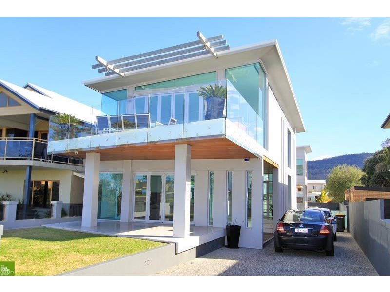 16 Trinity Row, Bulli NSW 2516