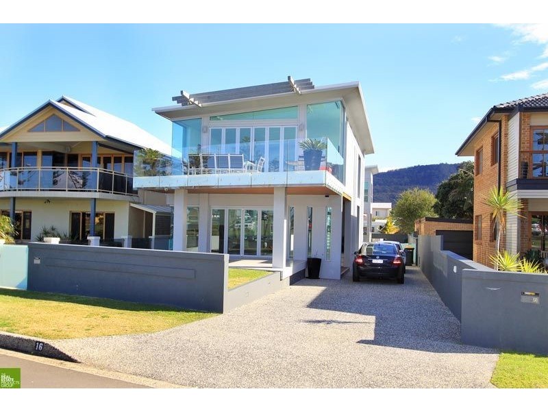 16 Trinity Row, Bulli NSW 2516