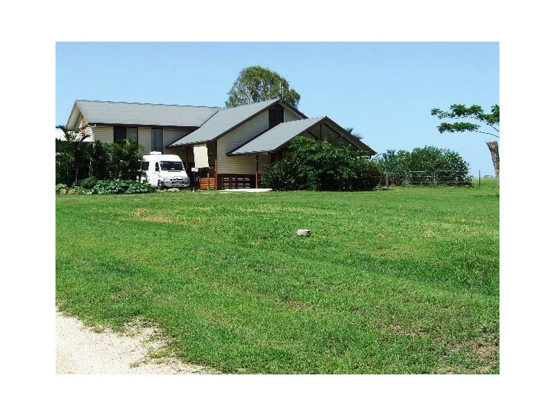 55 Adelaide Terrace, Bowen QLD 4805