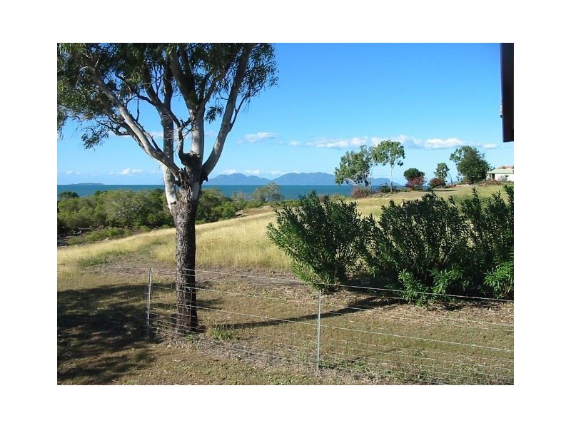 55 Adelaide Terrace, Bowen QLD 4805