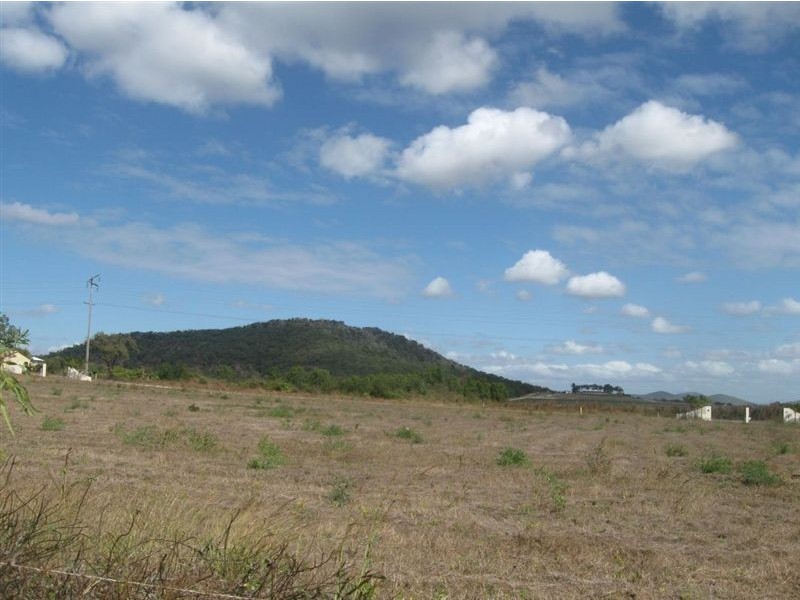 54 Drays Road, Bowen QLD 4805