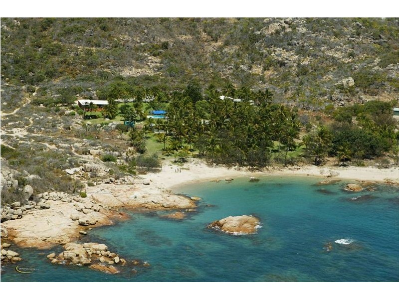 73 Murrays Bay Road, Bowen QLD 4805