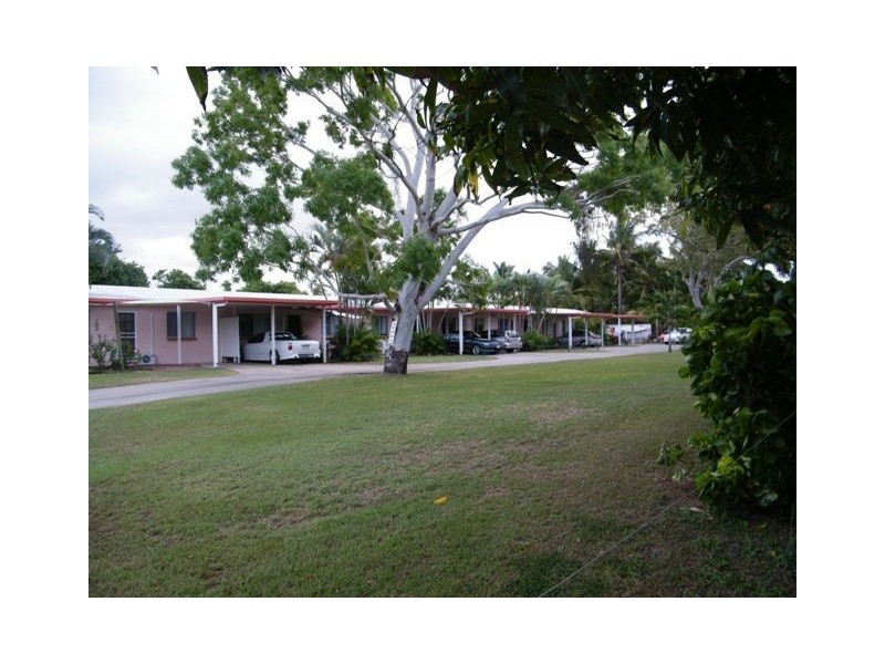 3/41 Crofton Street, Bowen QLD 4805