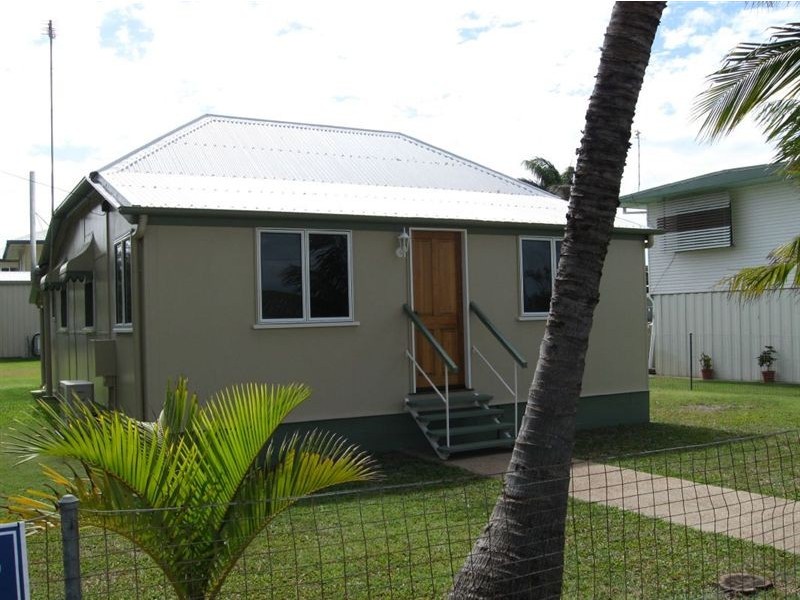 90 Powell Street, Bowen QLD 4805