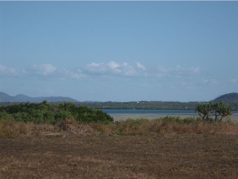 41 Dalrymple Street, Bowen QLD 4805