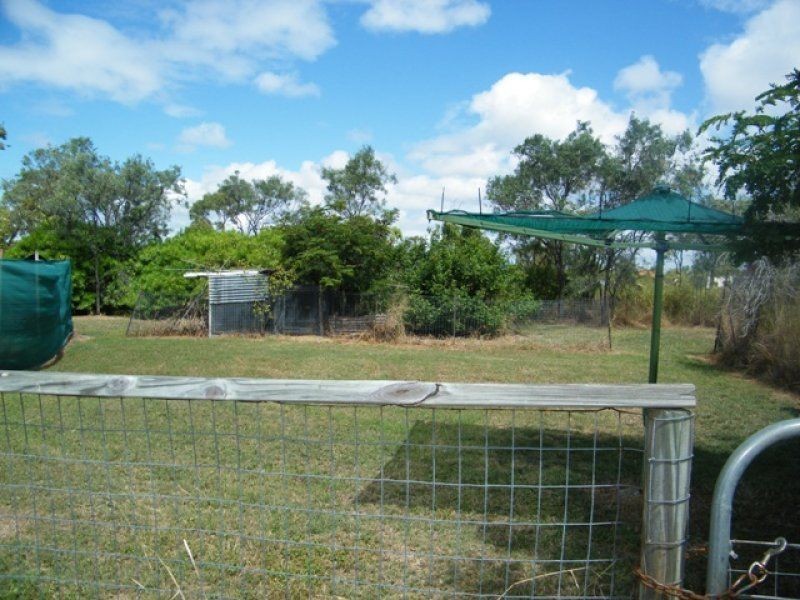 271 Euri Creek Rd, Bowen QLD 4805