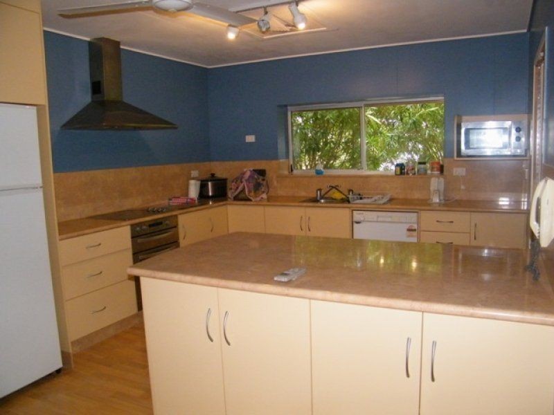 271 Euri Creek Rd, Bowen QLD 4805