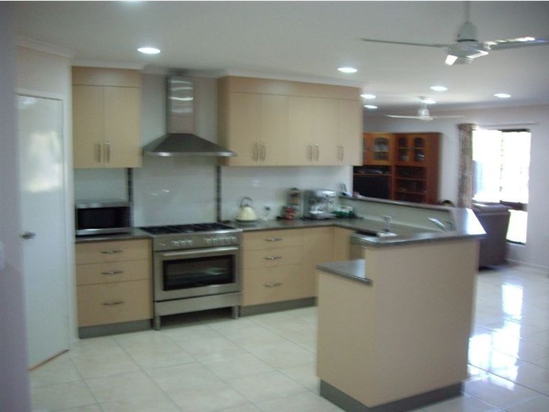 25 Catalina Court, Bowen QLD 4805