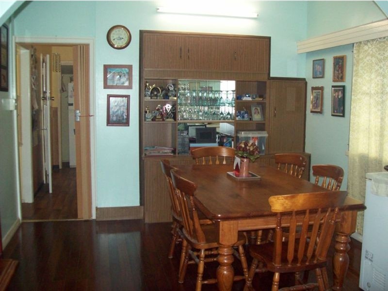 33 Gloucester Street, Bowen QLD 4805