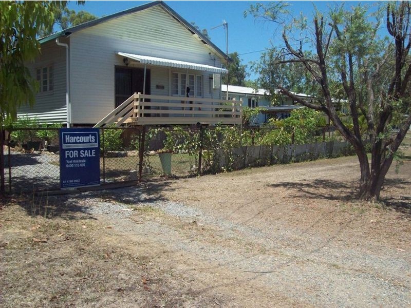 36 MacArthur Street, Collinsville QLD 4804