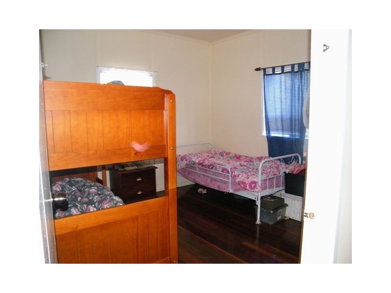 122 Powell Street, Bowen QLD 4805