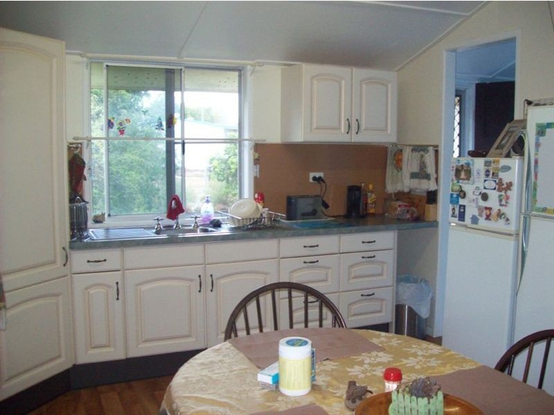 3 Station Street, Scottville QLD 4804