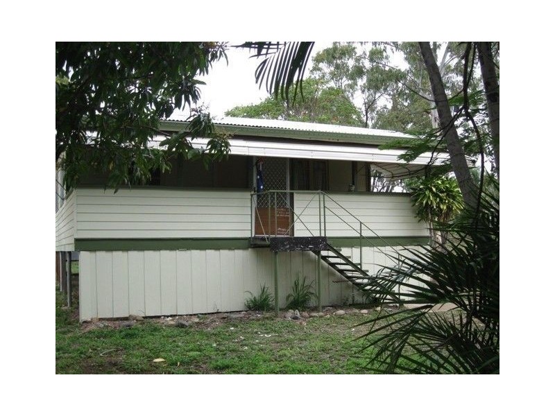 27 Seventh Avenue, Scottville QLD 4804