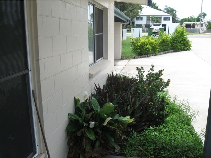 57 Unit 1 Poole Street, Bowen QLD 4805