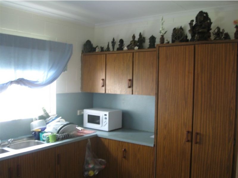 57 Unit 3 Poole Street, Bowen QLD 4805