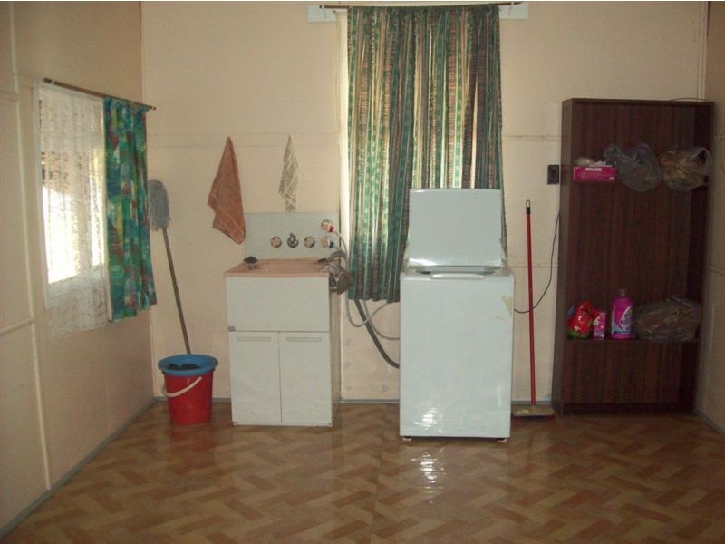 81 Powell Street, Bowen QLD 4805