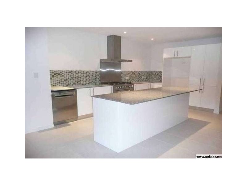 11 Field Street, Bowen QLD 4805