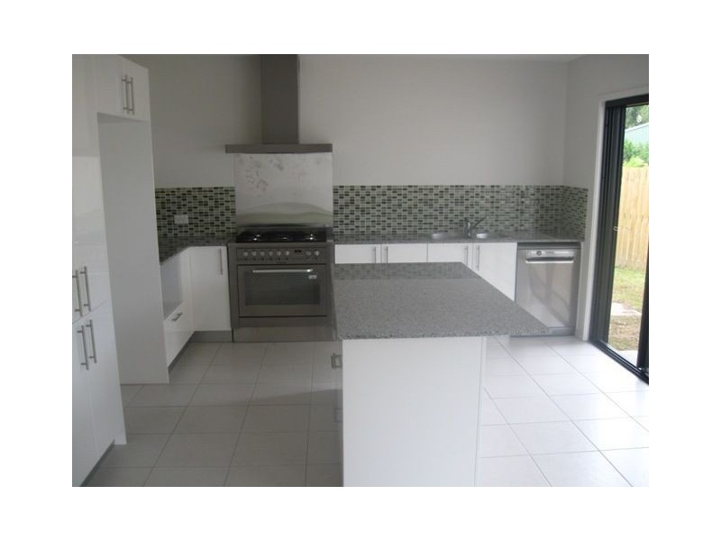 11 Field Street, Bowen QLD 4805