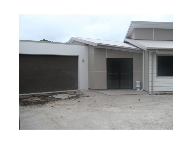 11 Field Street, Bowen QLD 4805