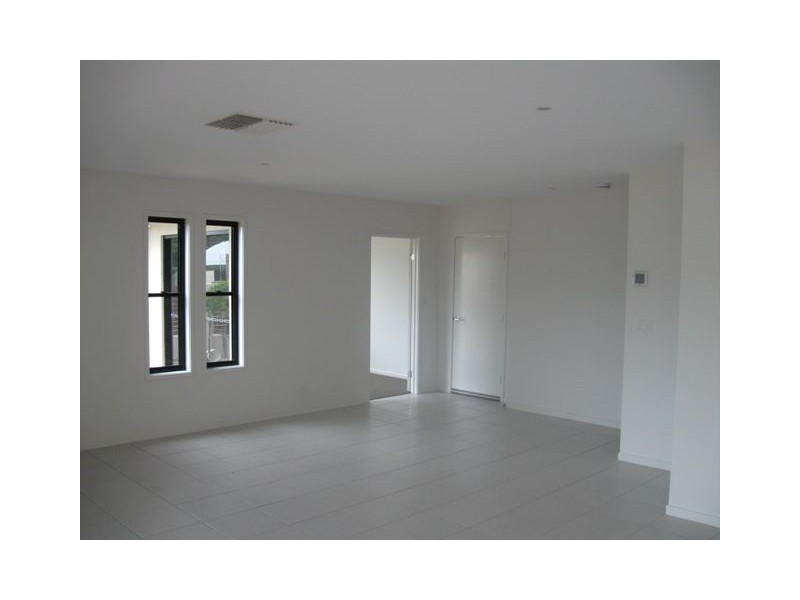 11 Field Street, Bowen QLD 4805