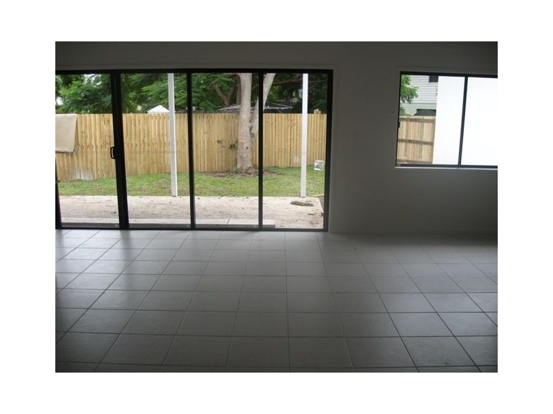 11 Field Street, Bowen QLD 4805