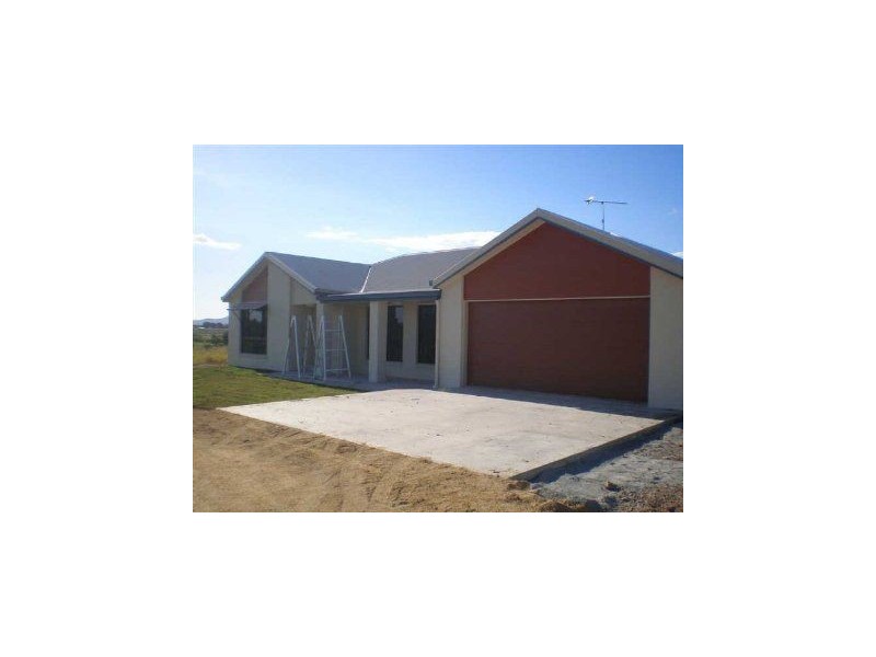 4 Drays Road, Bowen QLD 4805