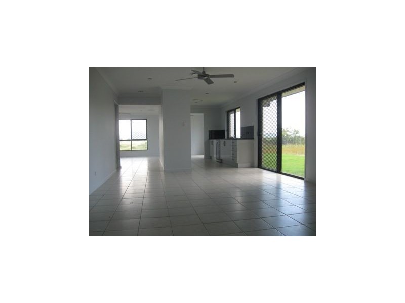 4 Drays Road, Bowen QLD 4805