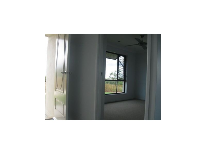 4 Drays Road, Bowen QLD 4805