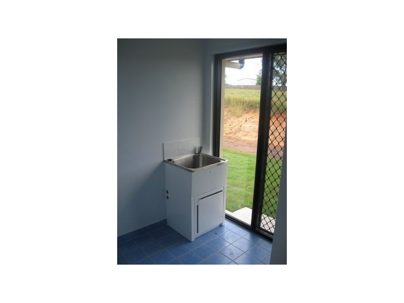 4 Drays Road, Bowen QLD 4805